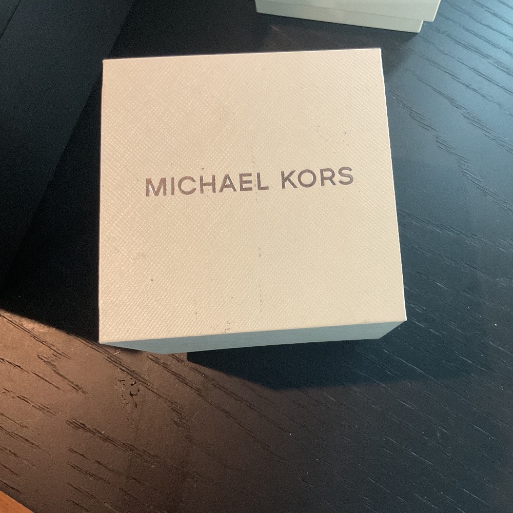 Michael Kors Runway White Ceramic Dial White Steel Strap Watch For Women - MK516